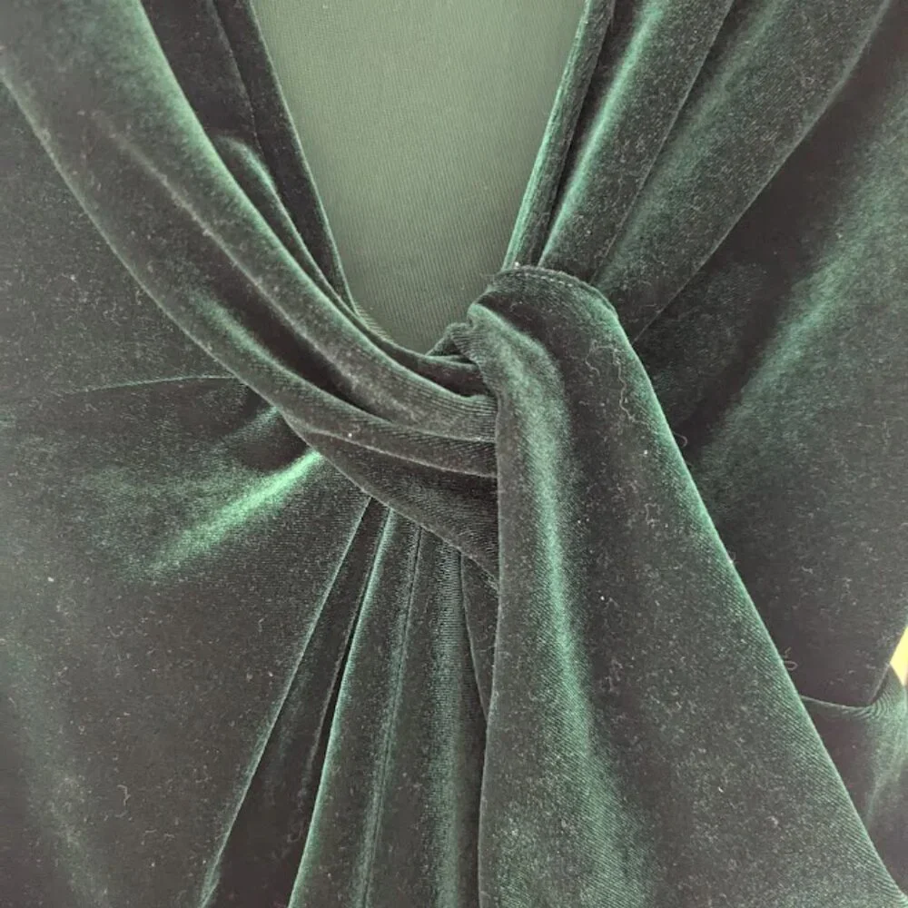 SHEIN SXY Plunging Twist Front Velvet Dress - Picture 4 of 6